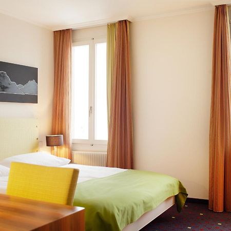 Seehotel Gotthard Weggis Cameră foto